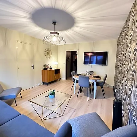 Apartmán Flechambault Face A La Basilique Avec Terrasse Remeš