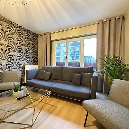 Flechambault Face A La Basilique Avec Terrasse Apartmán Remeš