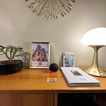 Flechambault Face A La Basilique Avec Terrasse Apartmán