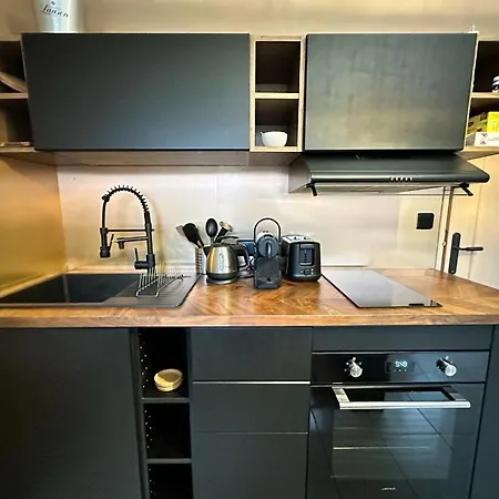 Flechambault Face A La Basilique Avec Terrasse Apartmán