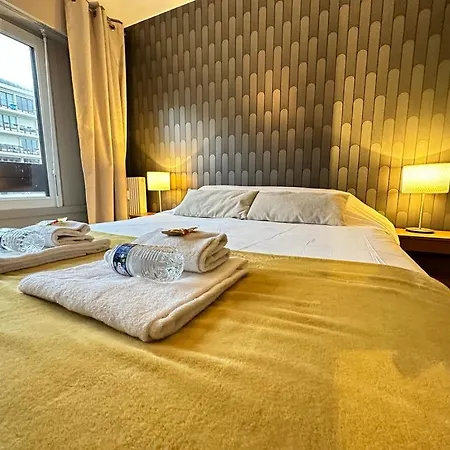 Flechambault Face A La Basilique Avec Terrasse Apartmán Remeš