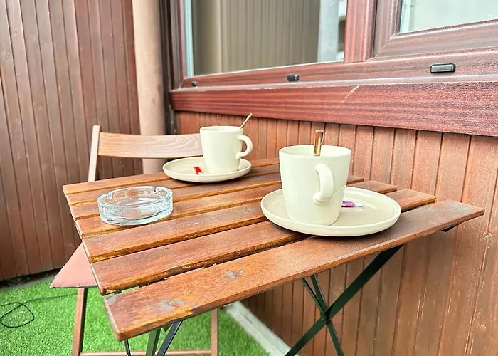 Flechambault Face A La Basilique Avec Terrasse Apartment *