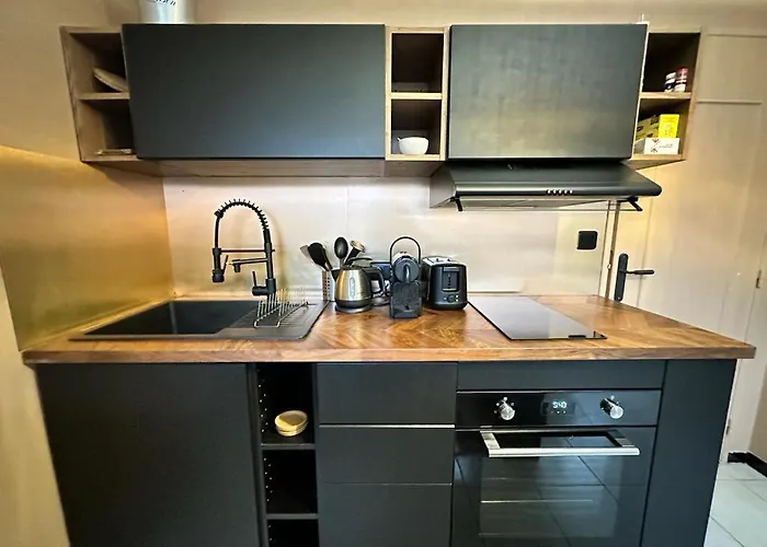 Flechambault Face A La Basilique Avec Terrasse Apartment